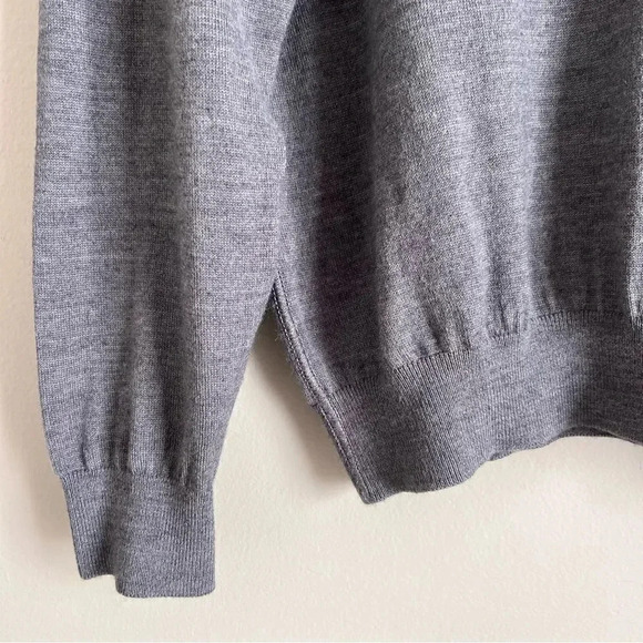 Michael Kors V-Neck Sweater Size XL - Picture 4 of 9